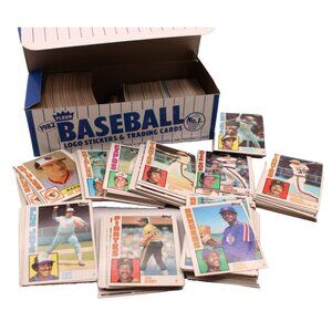 Baseball Logo Stickers Trading Cards 1982 Fleer Vendor Pack Box Packing Order 3